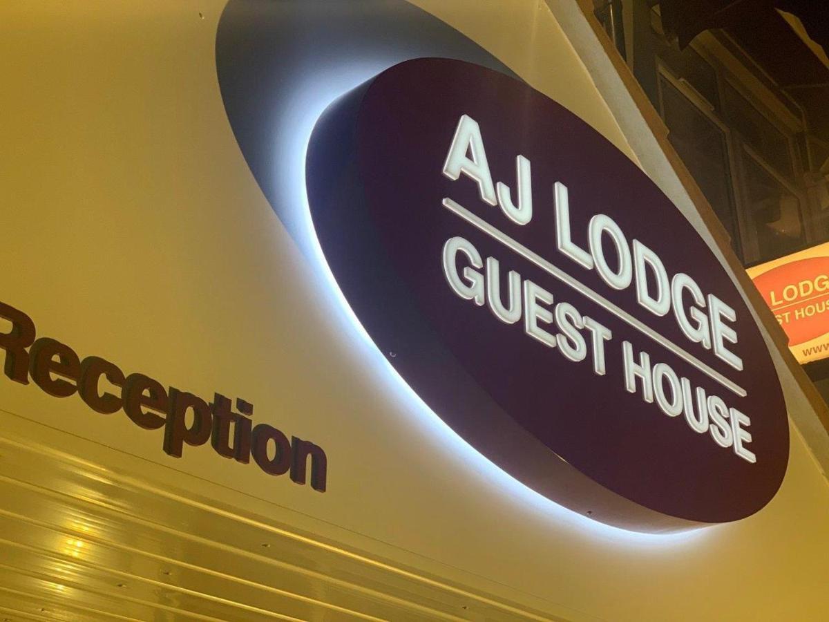 Aj Lodge Slough Exterior foto